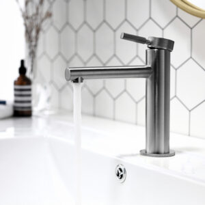 Modern Basin Mixer Faucet Brass Single Hole Gun Metal Wash Basin Faucet Deck Mounted Bathroom Sink Faucet