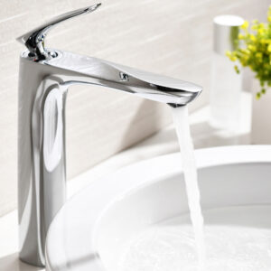 Modern Sink Faucet Bathroom Tap Single Handle Brass Wash Basin Faucet Polished Chrome Deck Mounted Lavatory Vanity Faucet